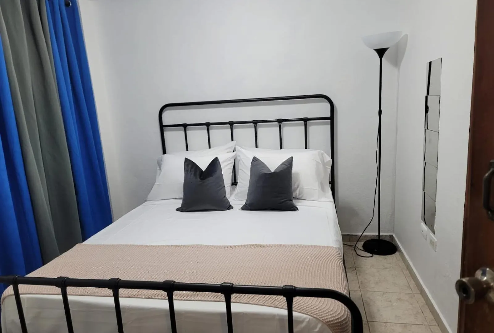 Fantastic With Terrace In The Colonial Zone Apartment Santo Domingo